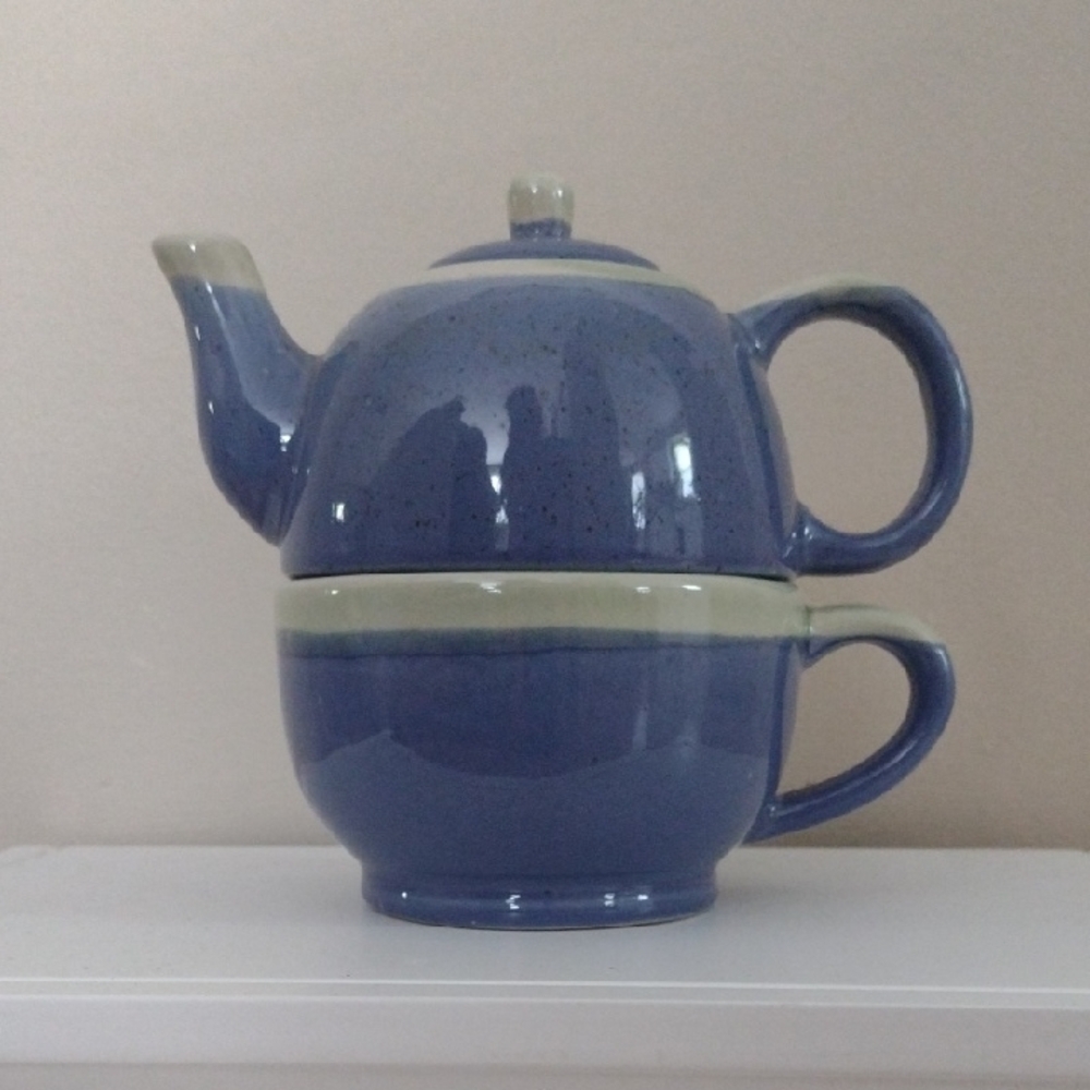 Nantucket Stoneware Stackable Two Piece Set Rare Find 1990's